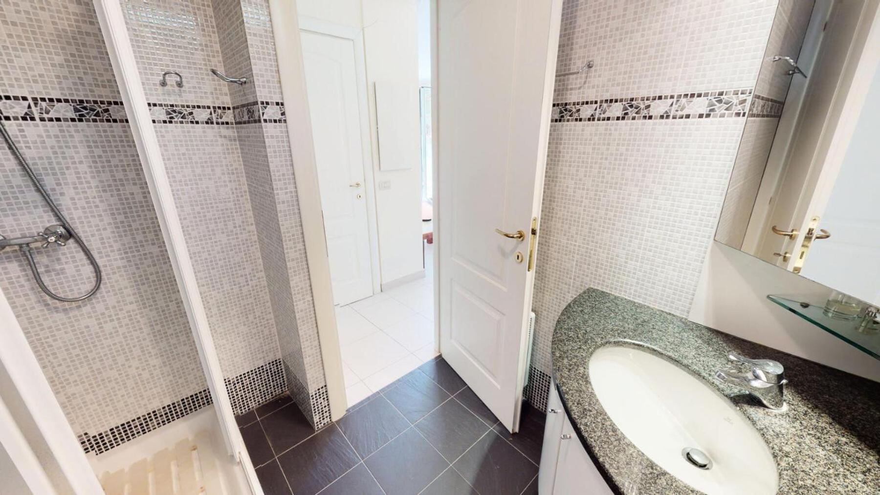 Louise - Giotto - Agreable 2 Pieces Avec Terrasse Jardin Et Parking Dans Avec Piscine Mae-9584 Appartement Menton